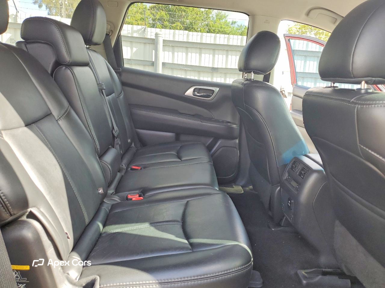 Nissan Pathfinder 2016