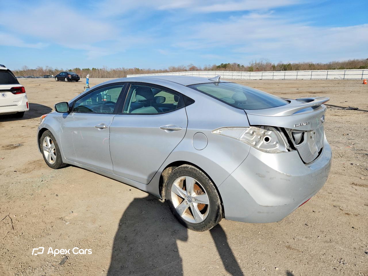 Hyundai Elantra 2013