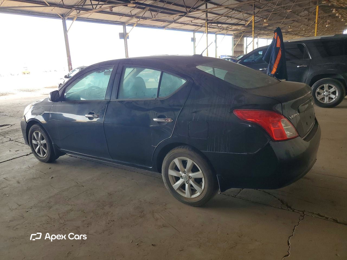 Nissan Versa 2012