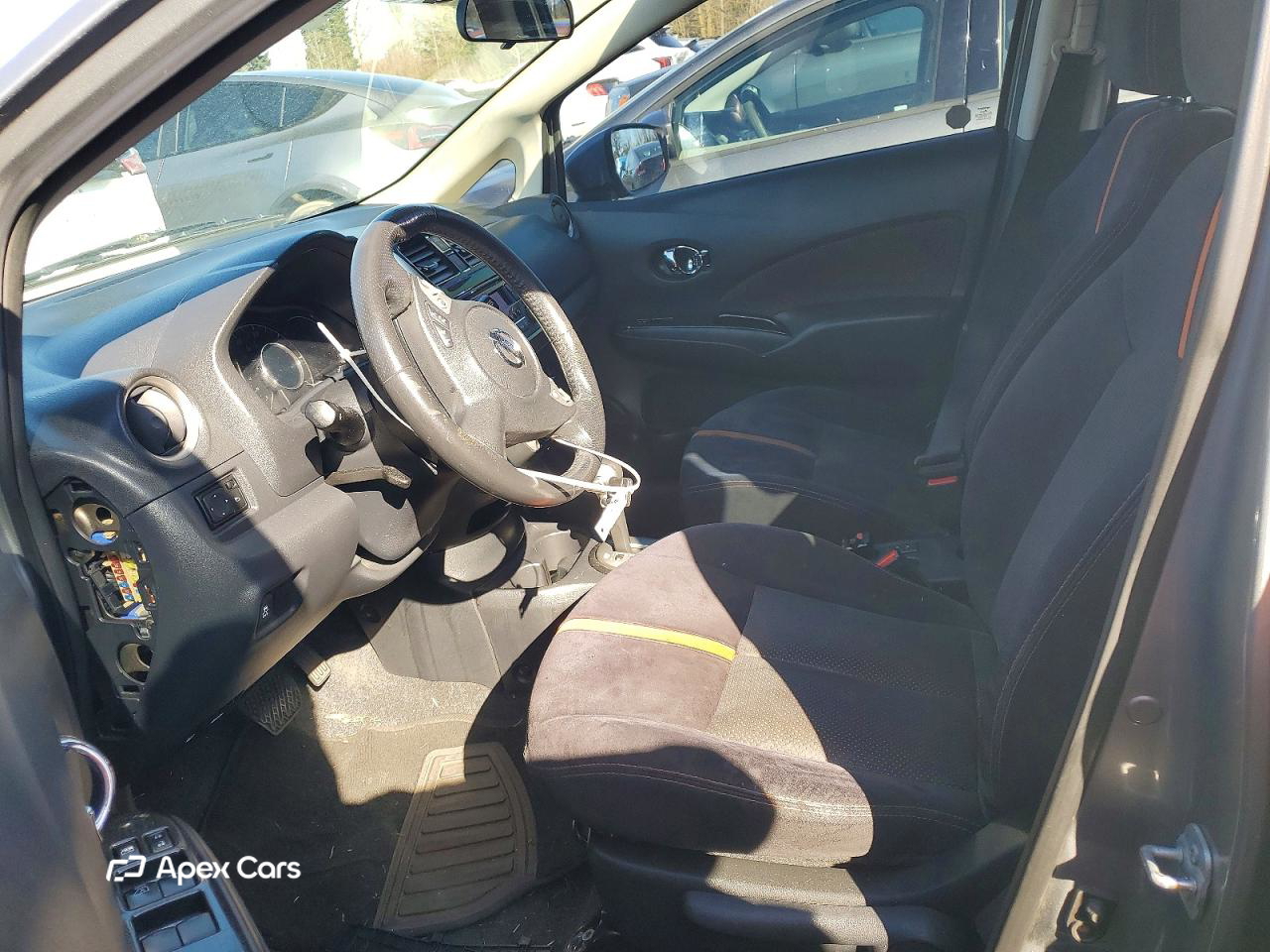 Nissan Versa 2015