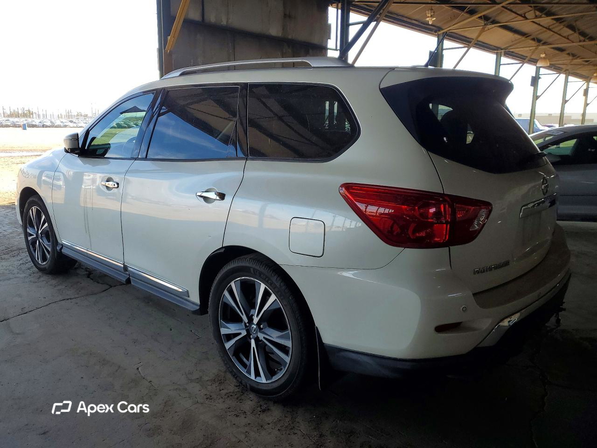 Nissan Pathfinder 2018