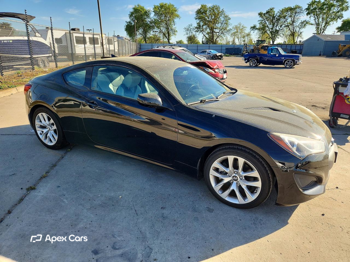 Hyundai Genesis 2013
