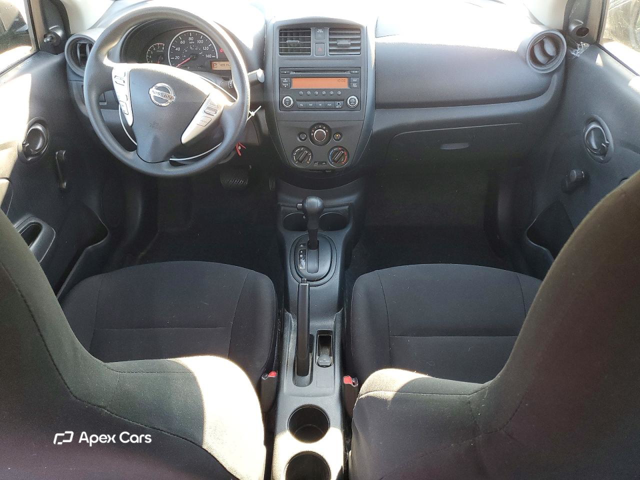 Nissan Versa 2015