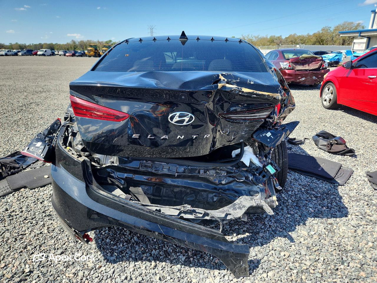 Hyundai Elantra 2020
