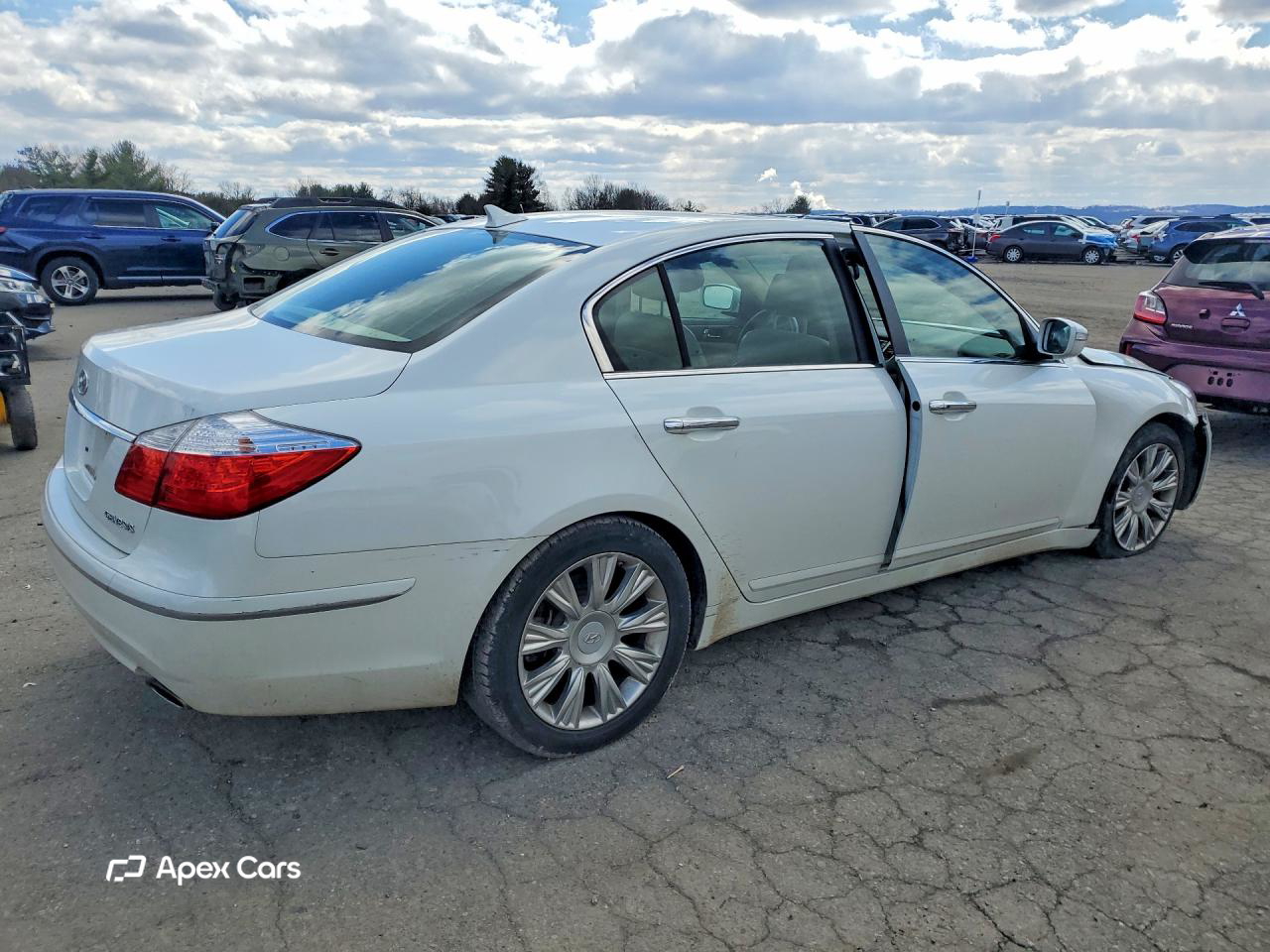 Hyundai Genesis 2010