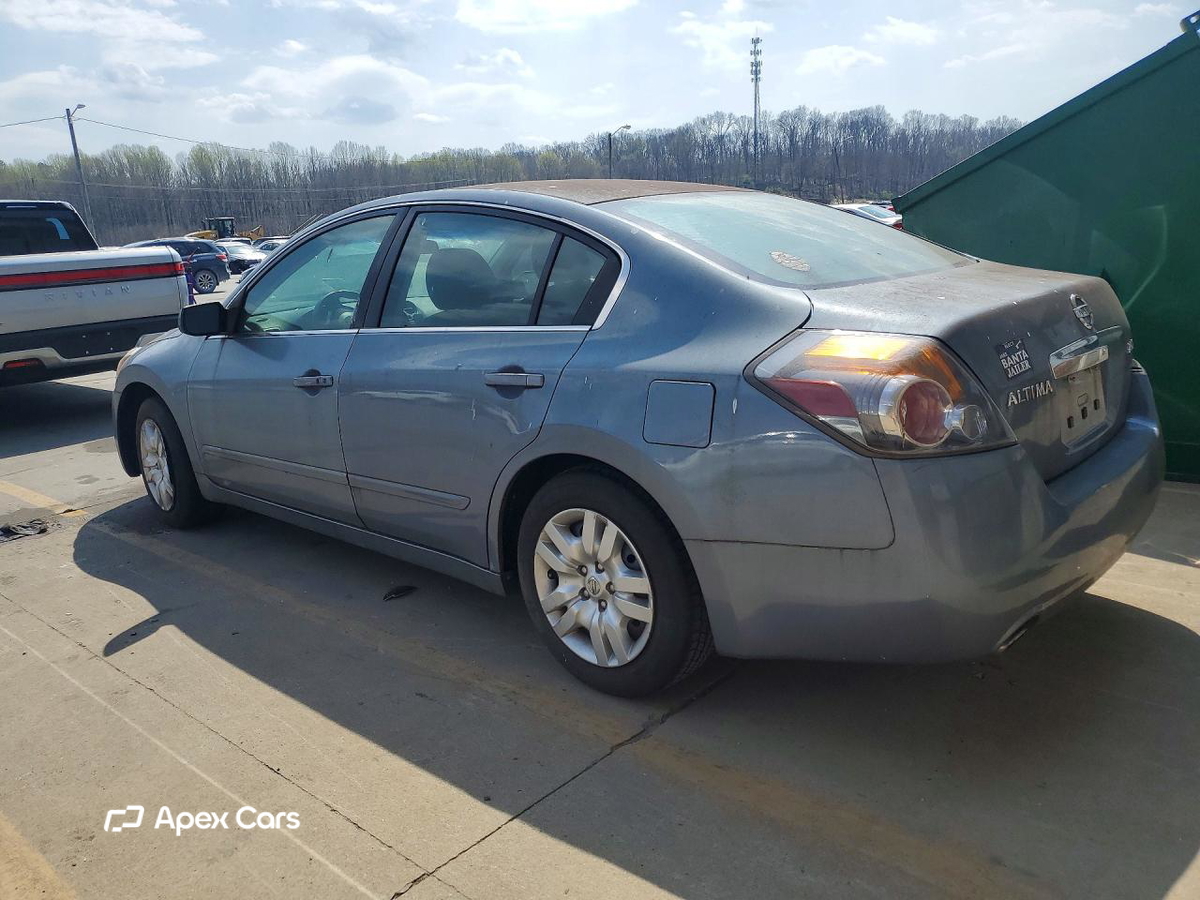 Nissan Altima 2010