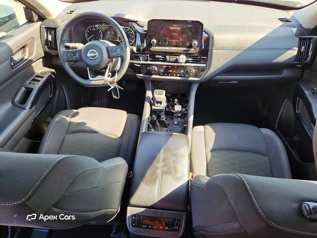 Nissan Pathfinder 2024