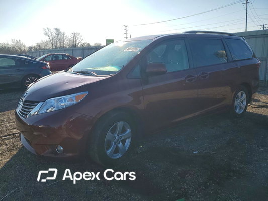 Toyota Sienna 2017 - Image 1 of 14