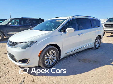 Chrysler Pacifica 2018 - Image 1 of 13