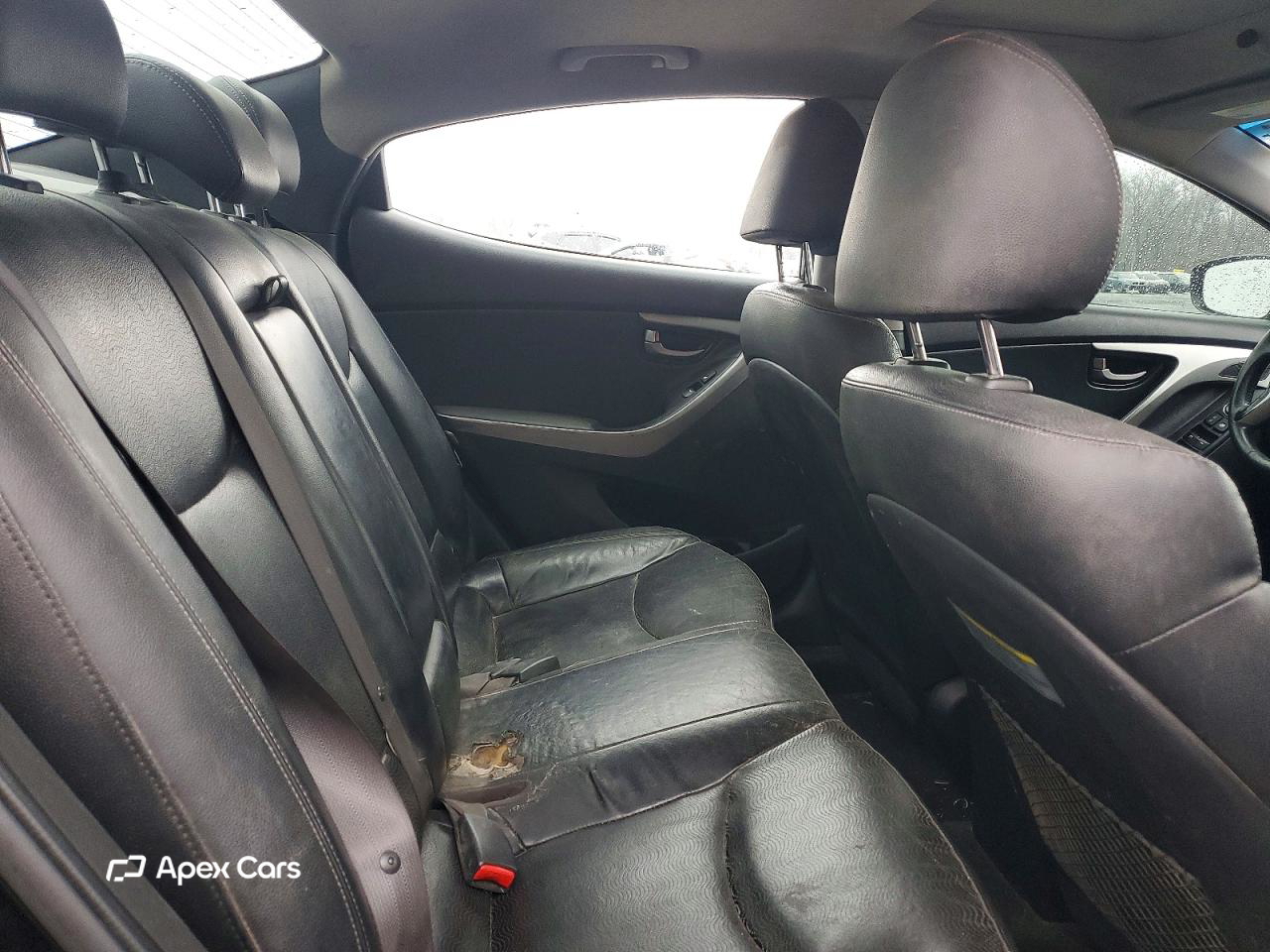Hyundai Elantra 2012