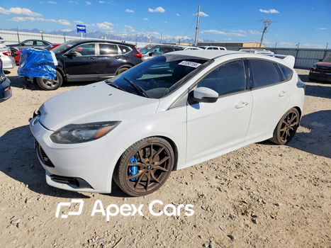 Ford Focus 2014 - Image 1 of 5