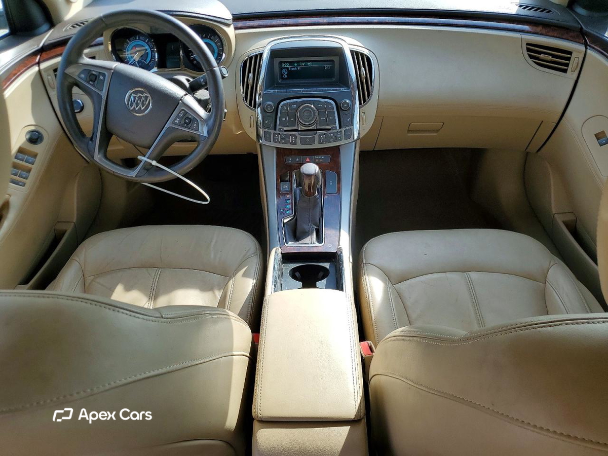 Buick LaCrosse 2011