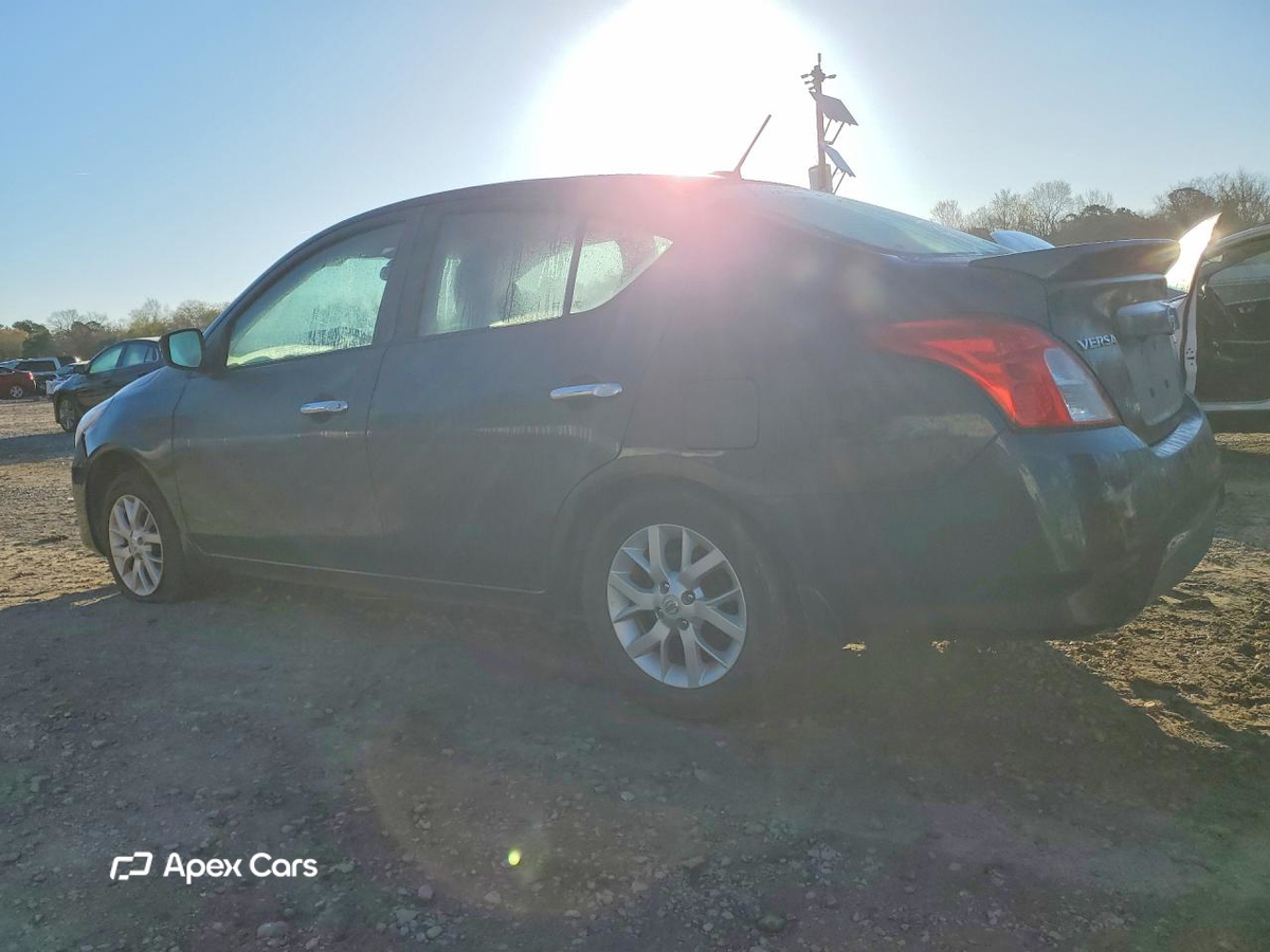 Nissan Versa 2017