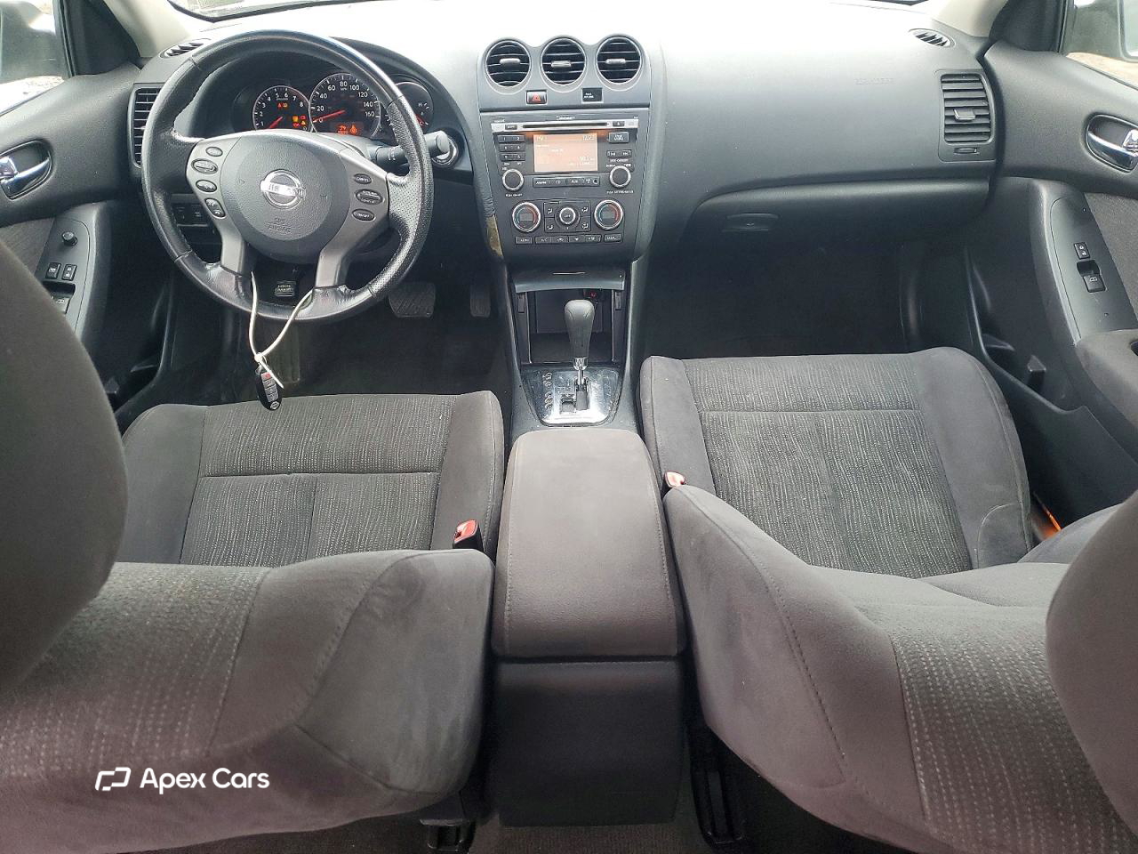 Nissan Altima 2010