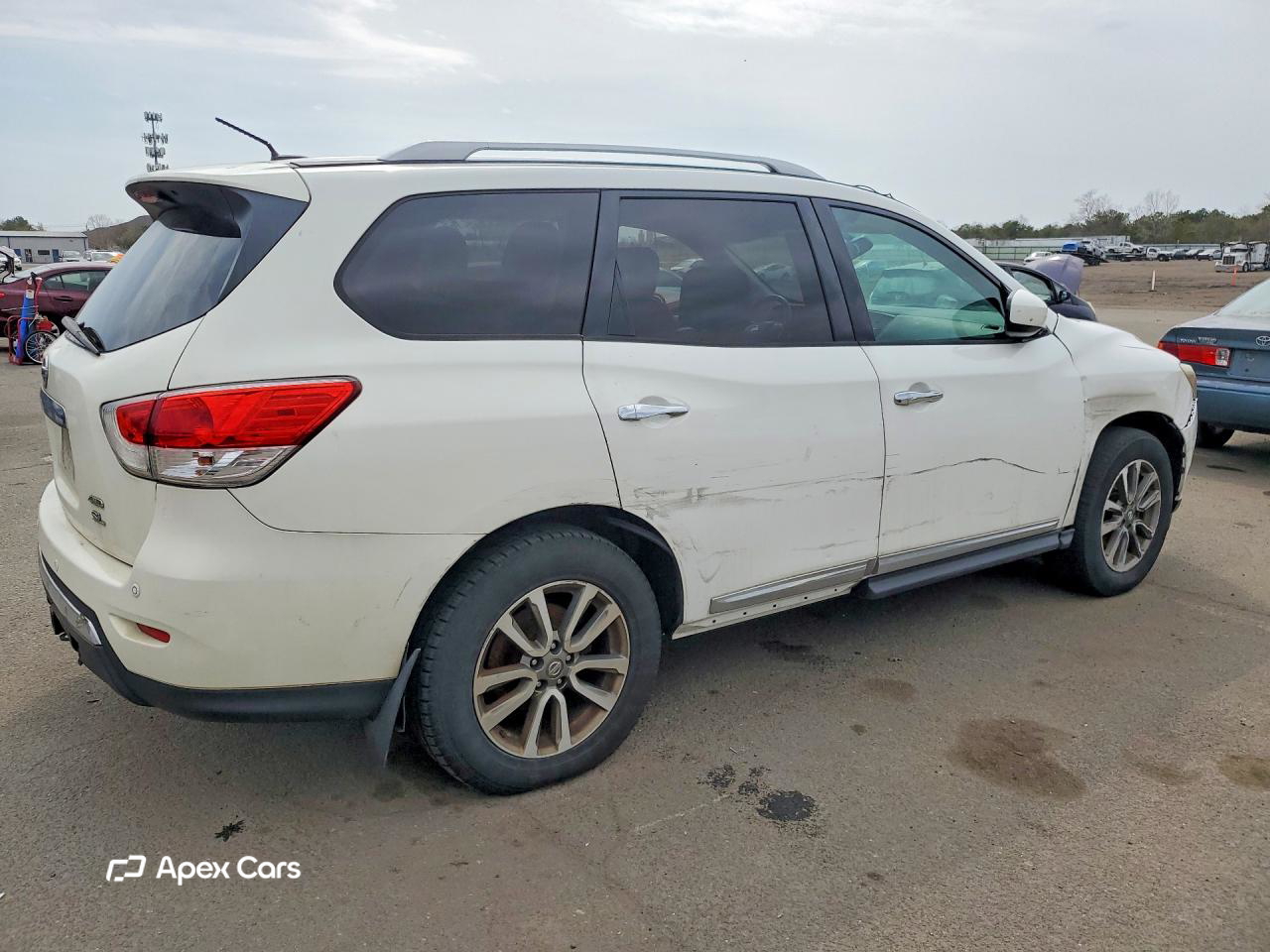 Nissan Pathfinder 2013