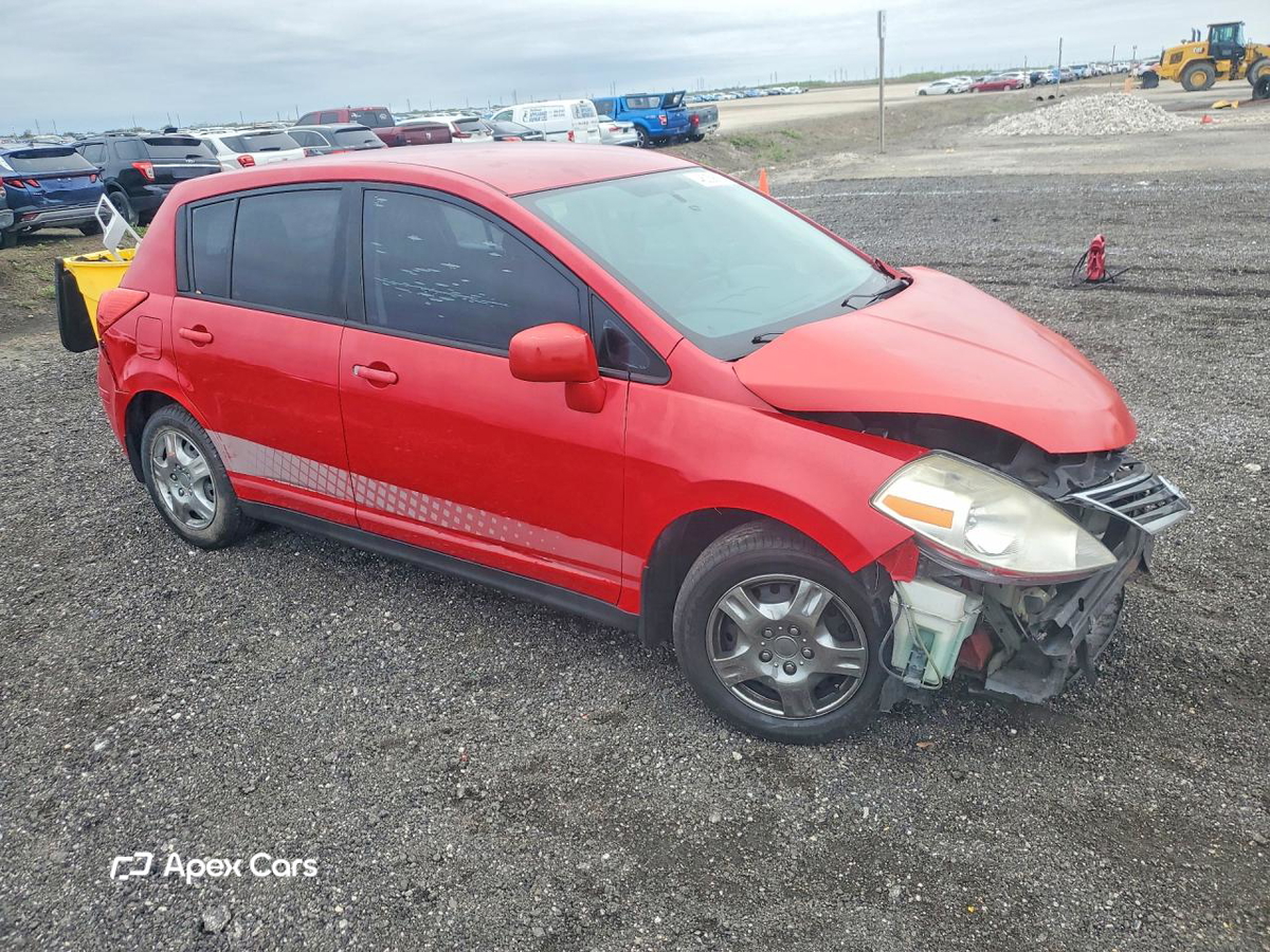 Nissan Versa 2011