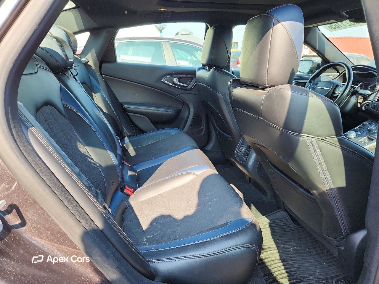 Chrysler 200 2015