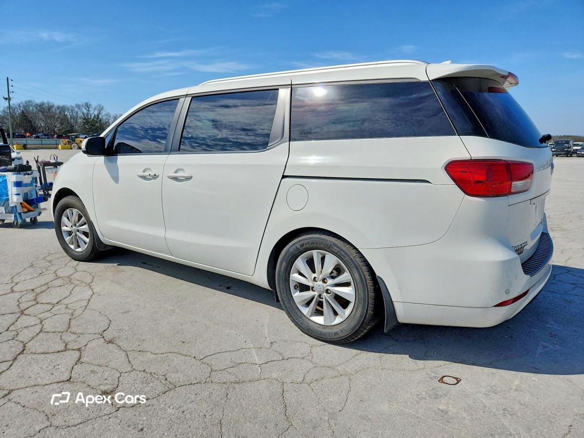 Kia Sedona 2016