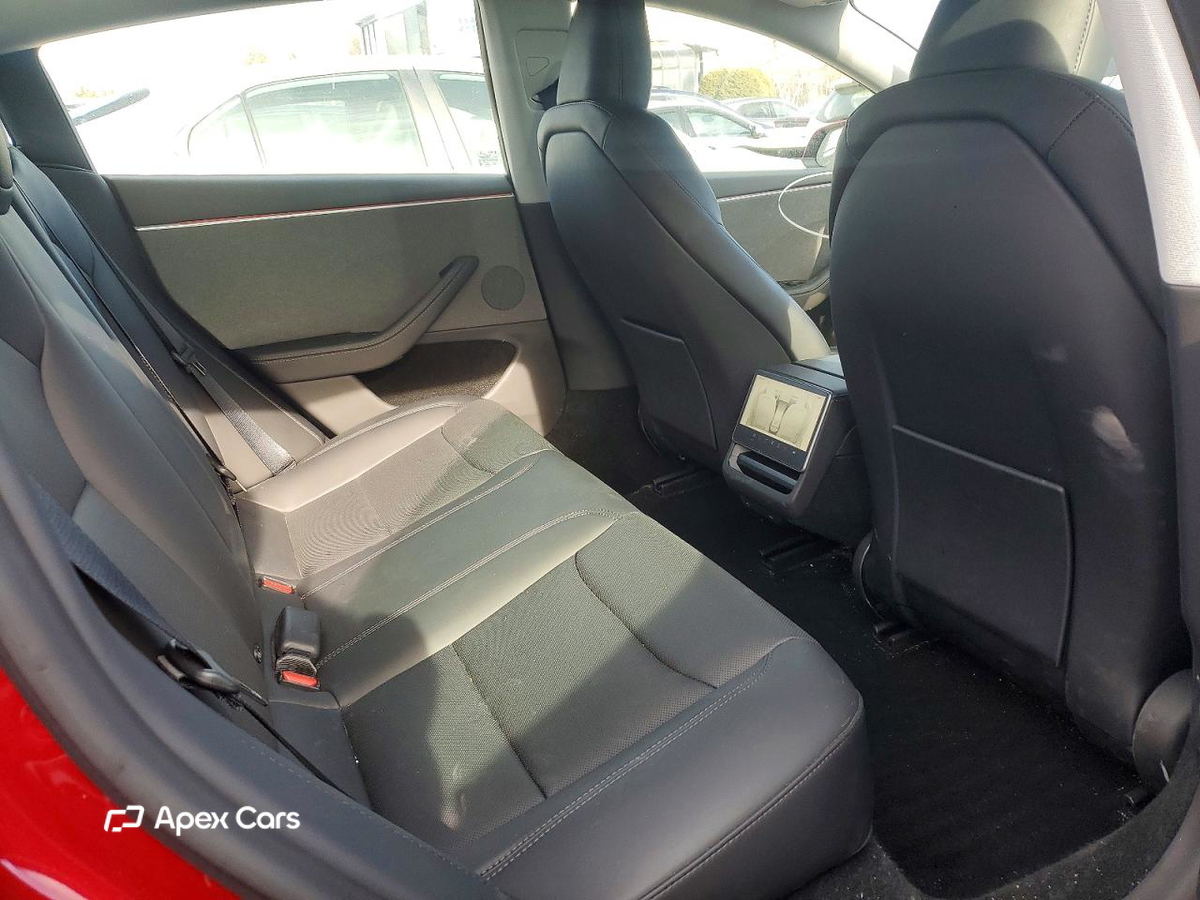 Tesla Model 3 2025