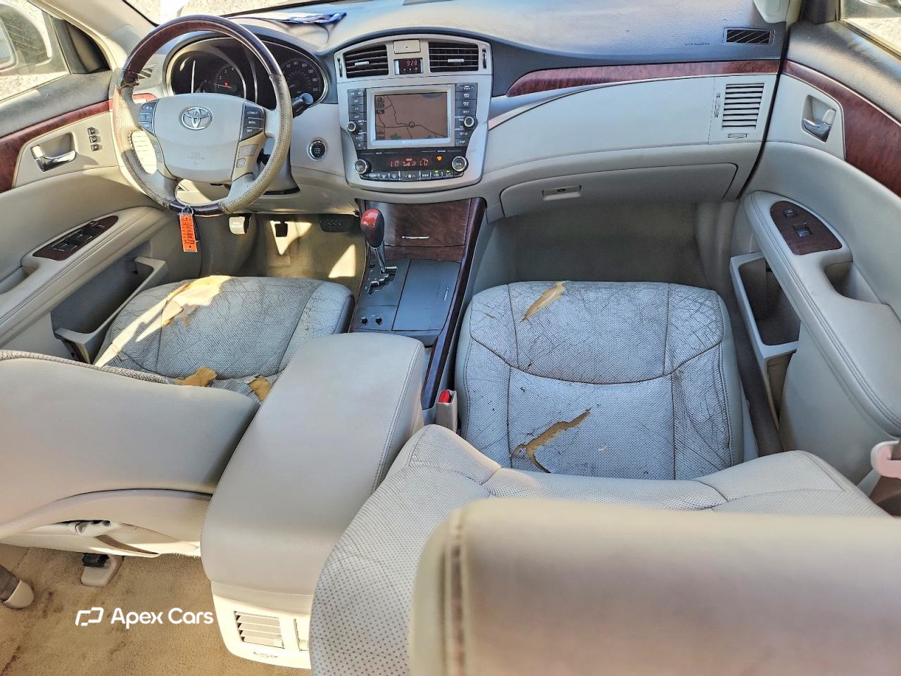 Toyota Avalon 2011
