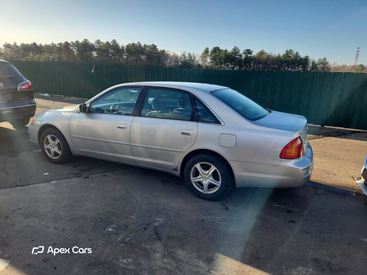Toyota Avalon 2000