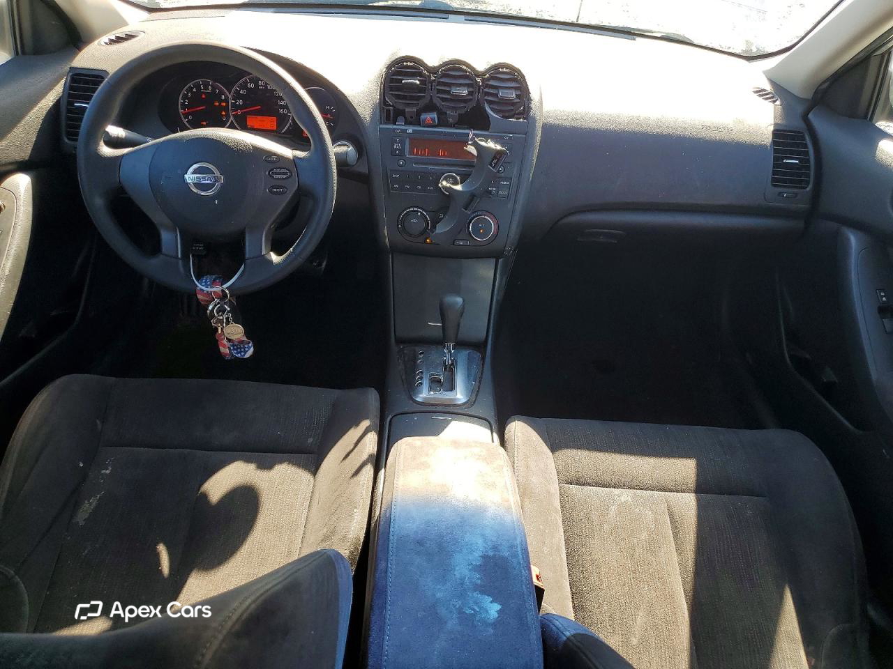 Nissan Altima 2010