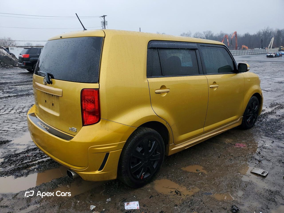 Scion xB 2008