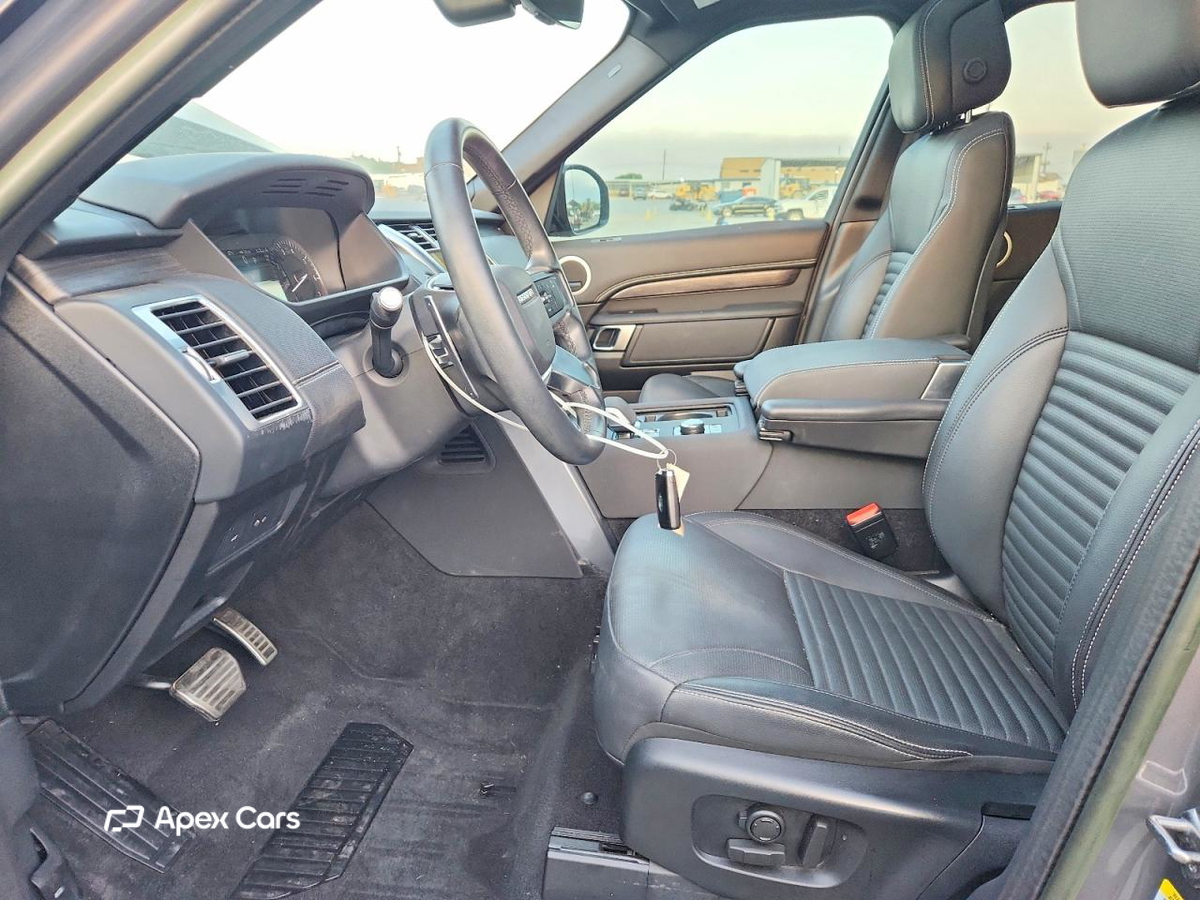 Land Rover Discovery 2023