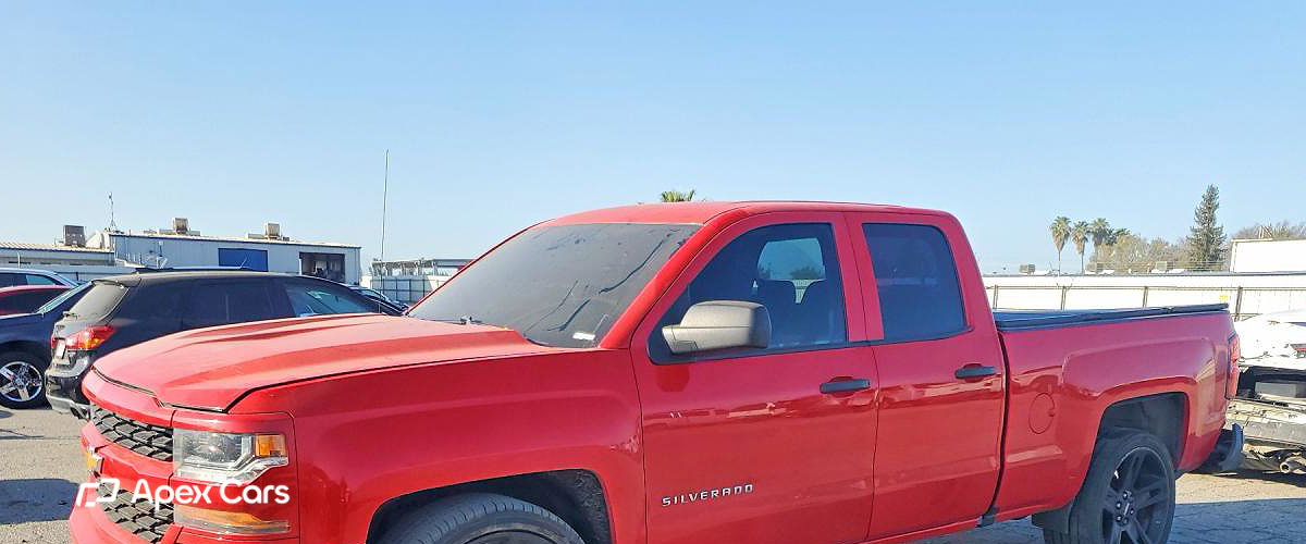 Chevrolet Silverado 2017 - Image 1 of 13