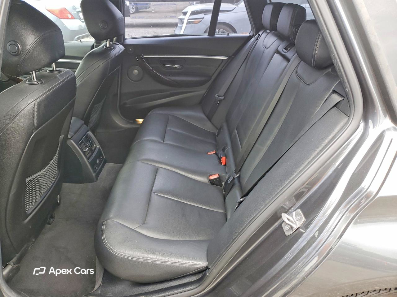BMW Series 3 2016