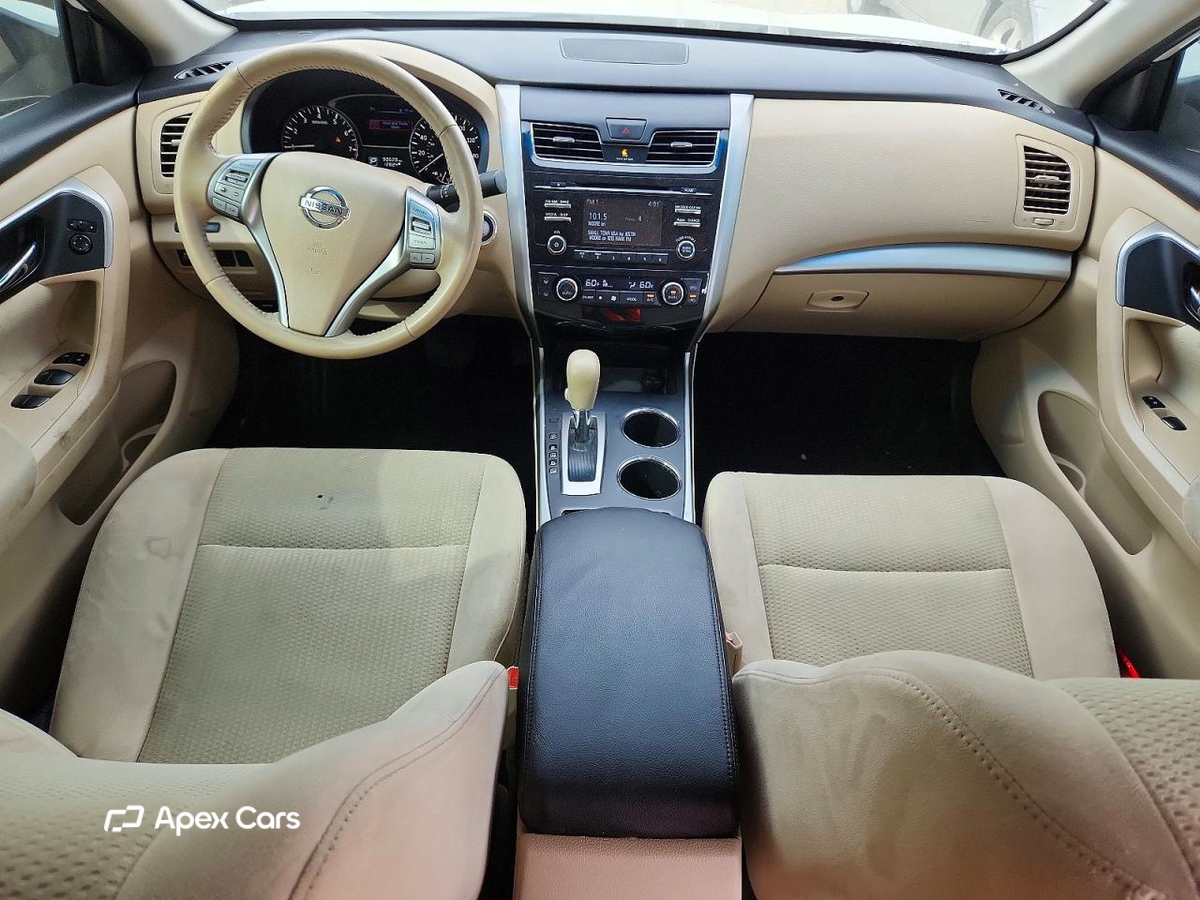 Nissan Altima 2015