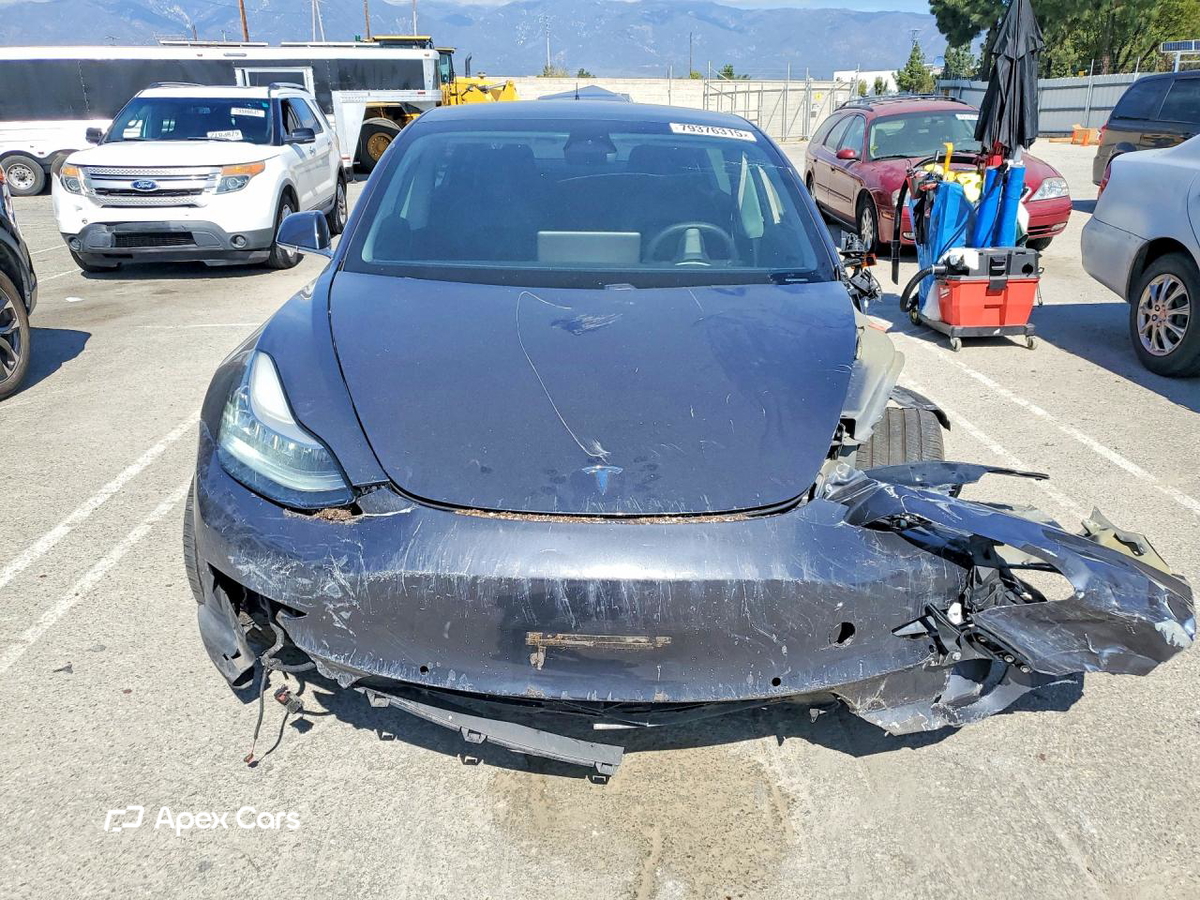Tesla Model 3 2020