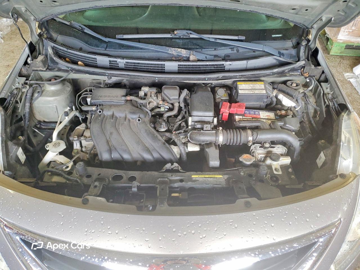 Nissan Versa 2016
