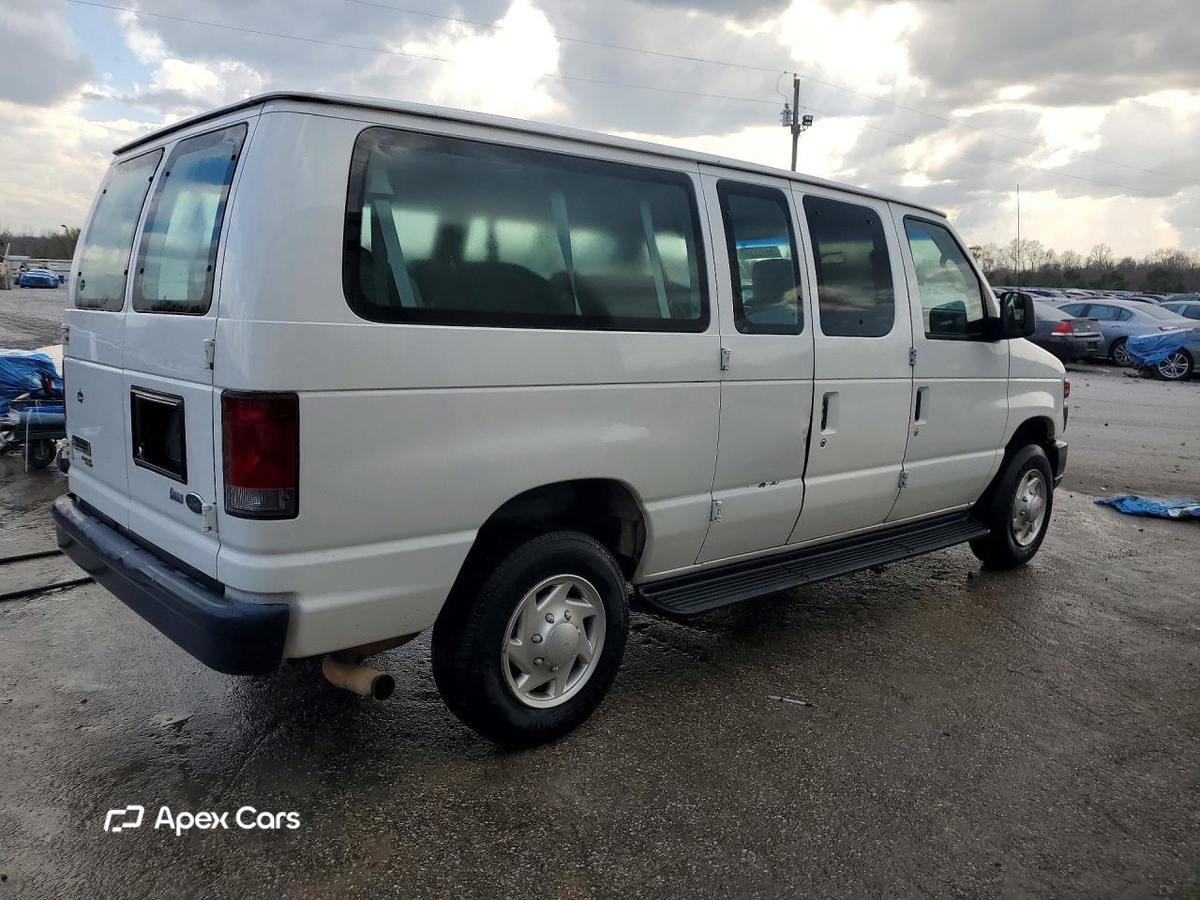 Ford Econoline 2010