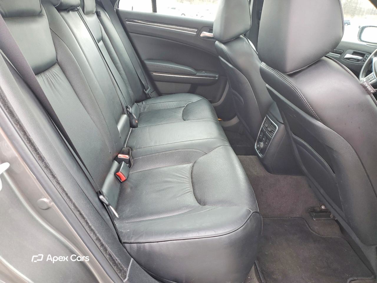 Chrysler 300 2011