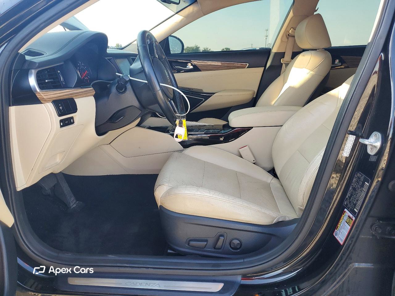 Kia Cadenza 2017