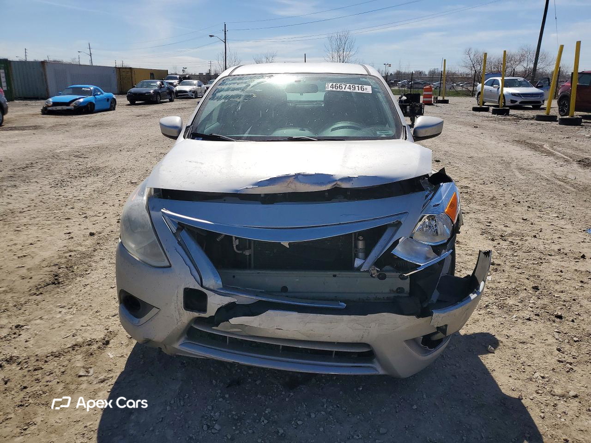 Nissan Versa 2018