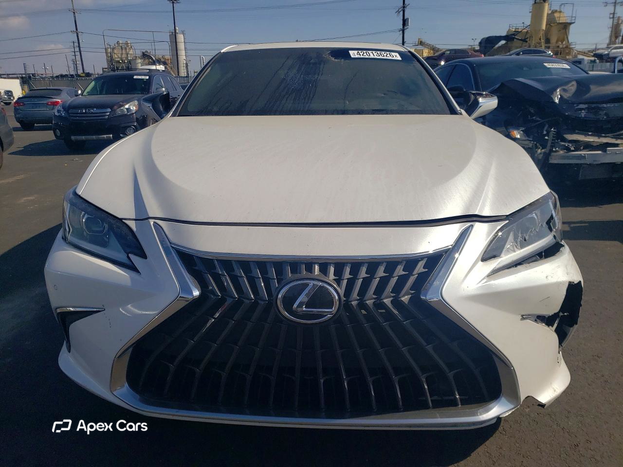 Lexus ES 2024