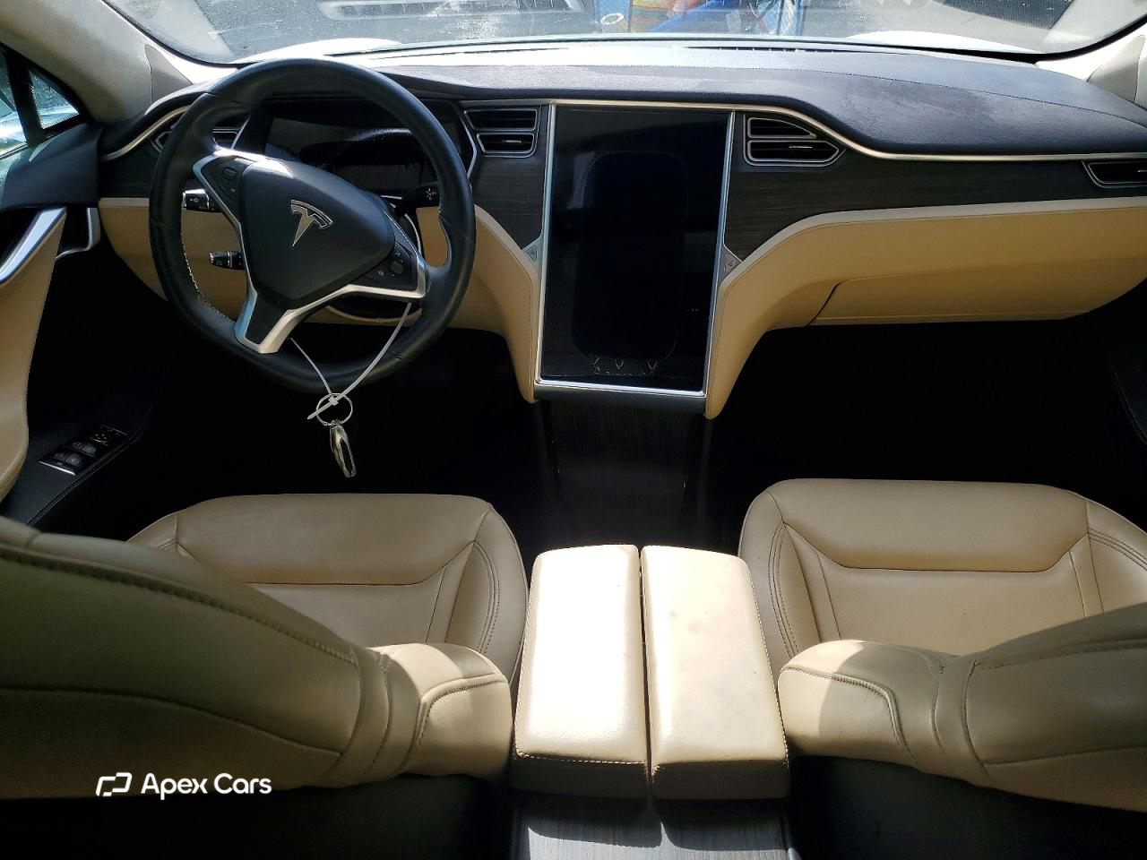 Tesla Model S 2015