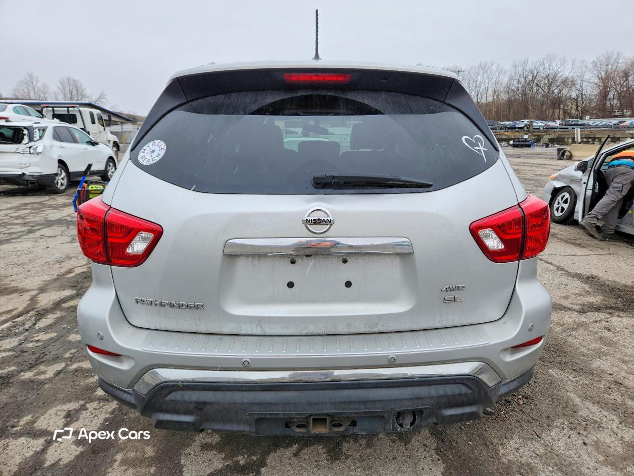 Nissan Pathfinder 2018