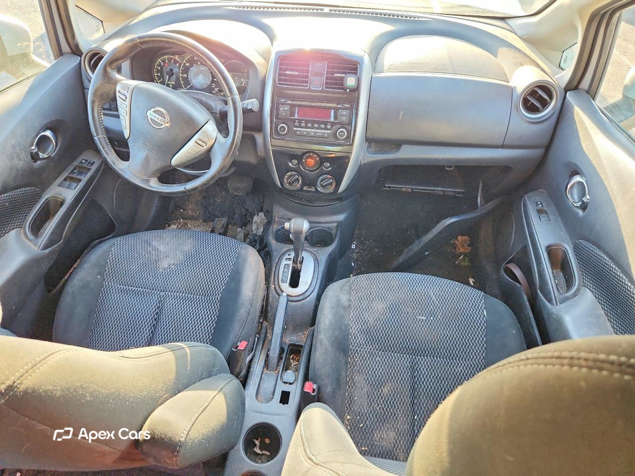Nissan Versa 2015