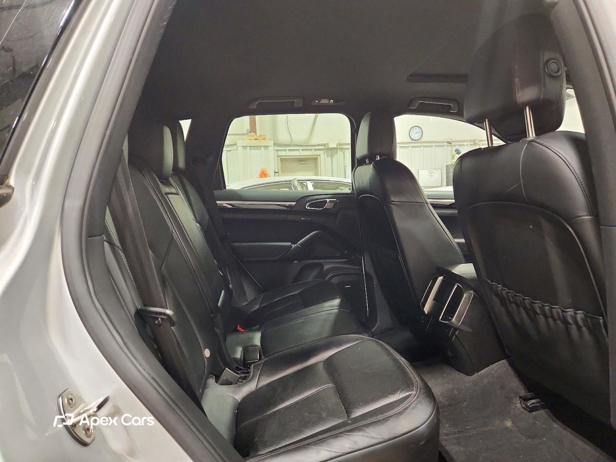 Porsche Cayenne 2012