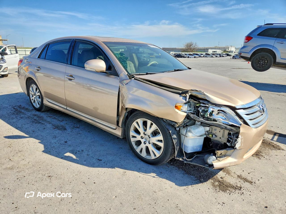 Toyota Avalon 2011