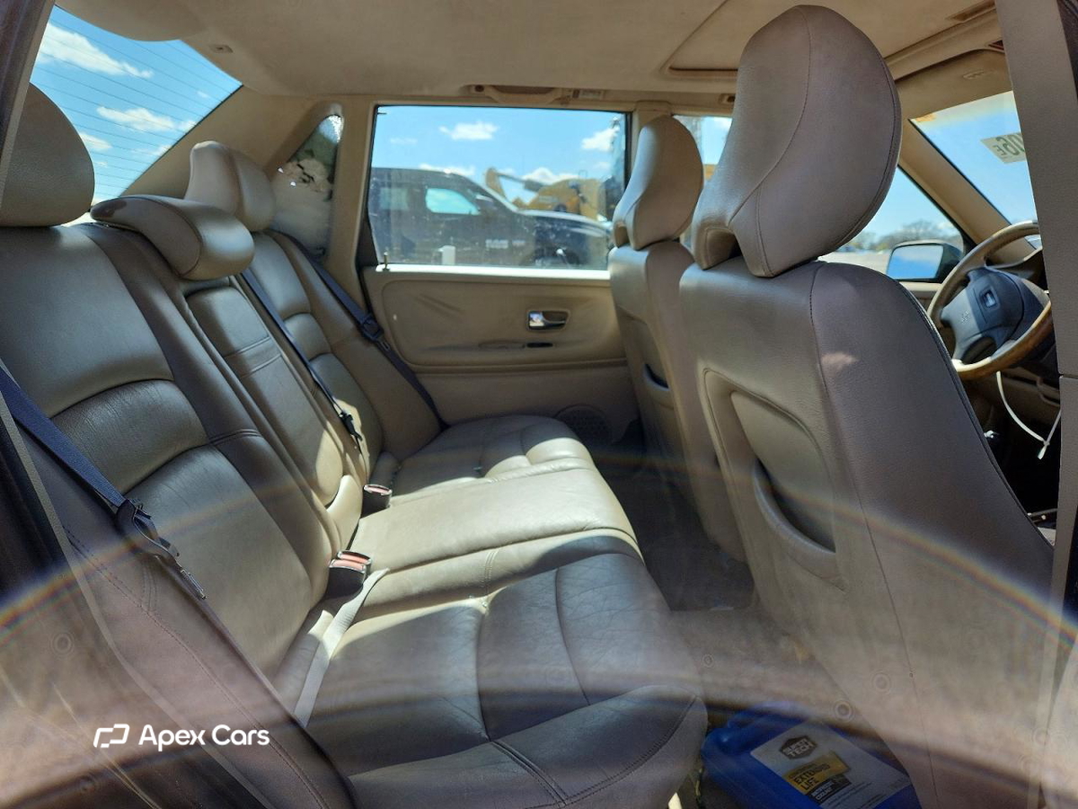 Volvo S70 2000