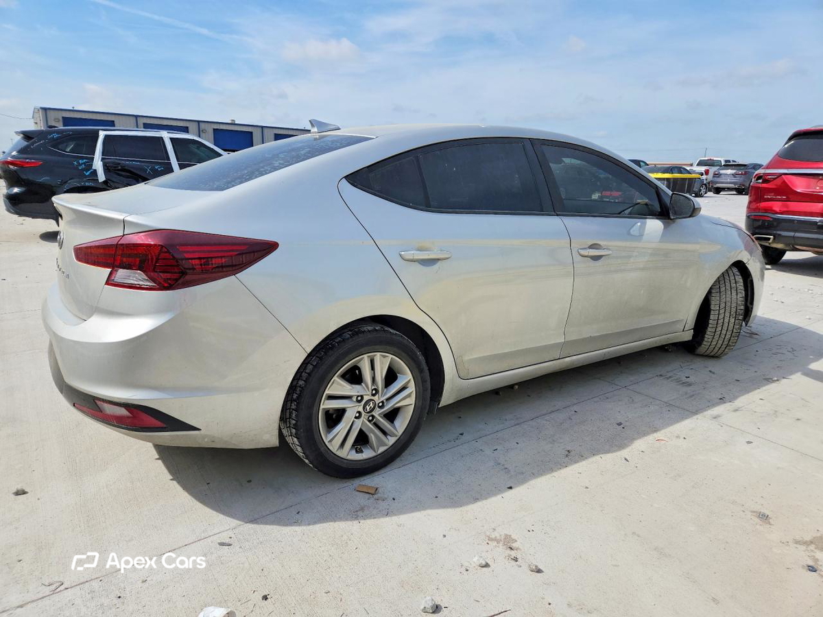 Hyundai Elantra 2019