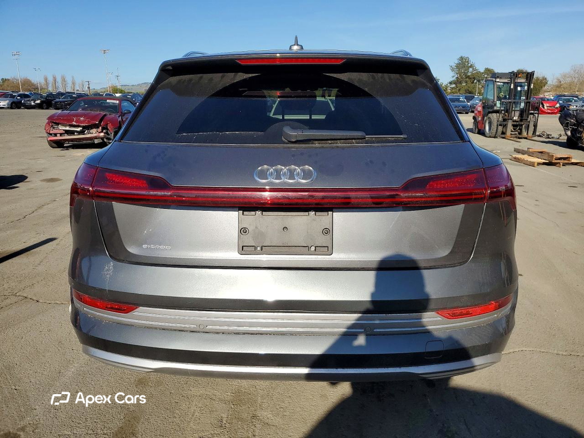 Audi e-tron 2019