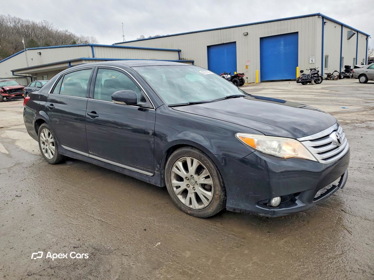 Toyota Avalon 2011
