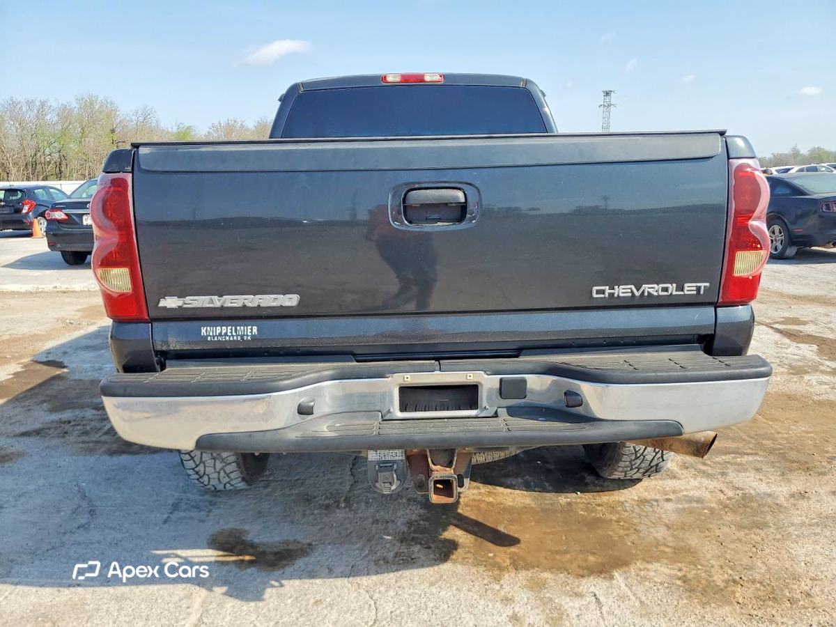 Chevrolet Silverado 2003