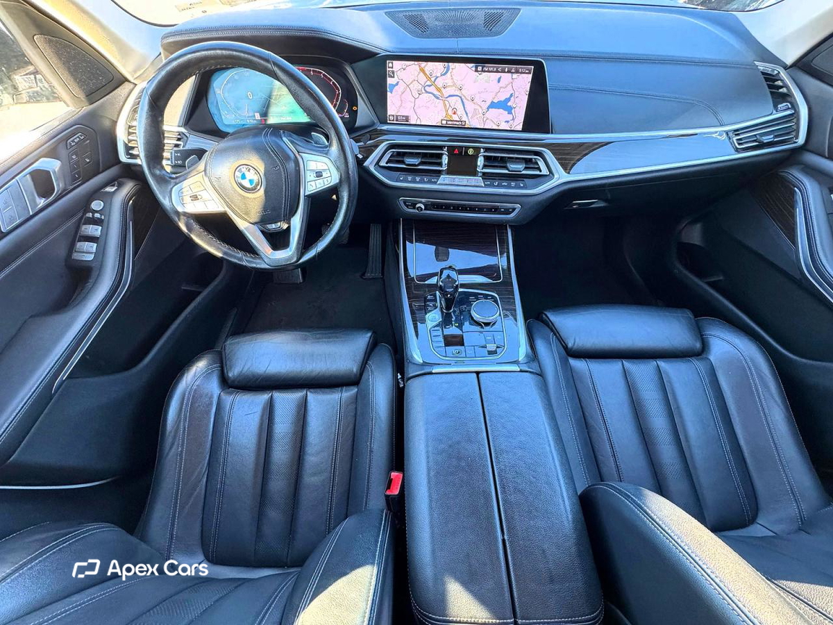 BMW X7 2020