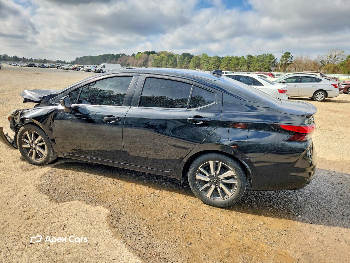 Nissan Versa 2021